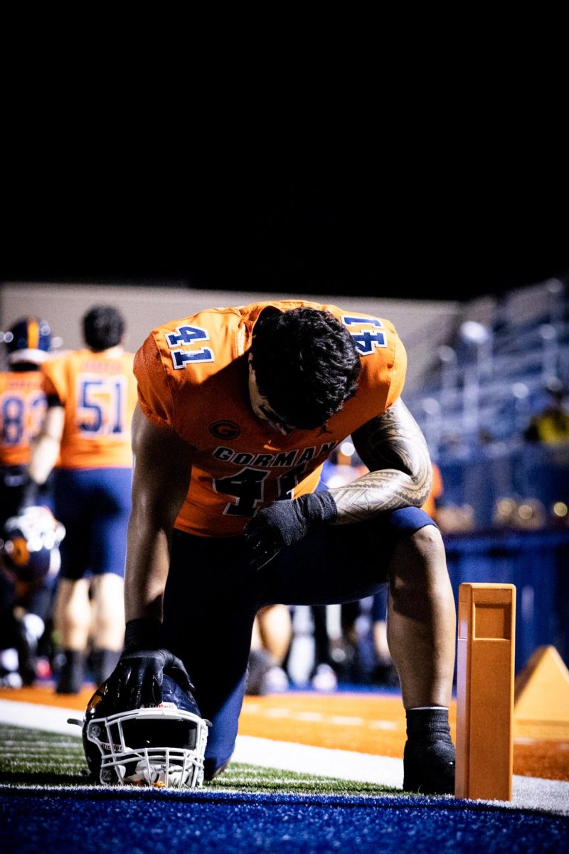 Prince Williams '26 Praying Prior to game 